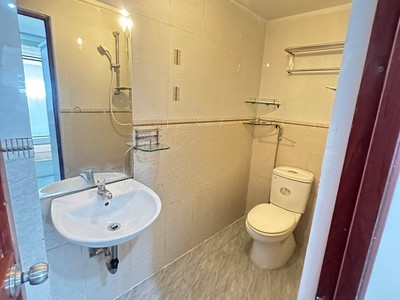 Cho thuê nhà nguyên căn đường số 10 Linh Chiểu Thủ Đức 3PN 3WC giá 10tr 5