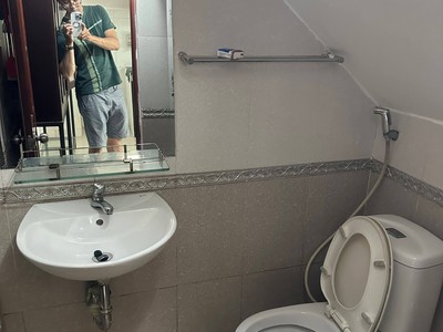 Cho thuê nhà nguyên căn đường số 10 Linh Chiểu Thủ Đức 3PN 3WC giá 10tr 8