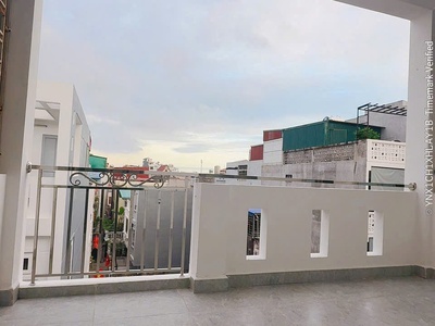 Bán nhà 4 tầng ngõ thông Lực Hành, Ngô Gia Tự oto qua lại đỗ cửa 8