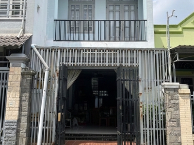 H1818 giảm 700tr nhà 2 mặt tiền đường số 6 gò vấp, shr, vuông, 4x22m, 10.x tỷ 0