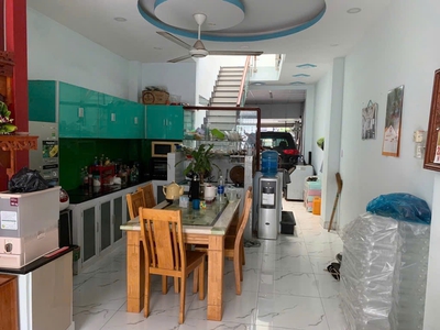 H1818 giảm 700tr nhà 2 mặt tiền đường số 6 gò vấp, shr, vuông, 4x22m, 10.x tỷ 2