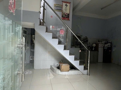 H1824  sát phần mềm quang trung q12, shr, vuông, 6x7m, 3.x tỷ x nhỏ 1