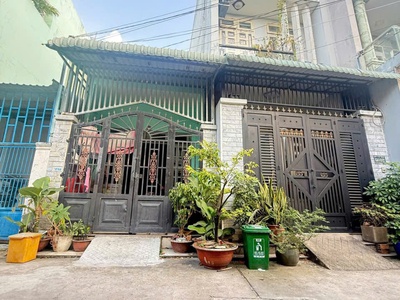 Nhà sổ hồng riêng đúc lửng đường 5m lâm thị hố TCH Q12 1