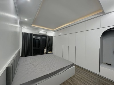 Vip trần phú- hà đông- vài bước chân ra mặt phố- nhỉnh 8 tỷ 3