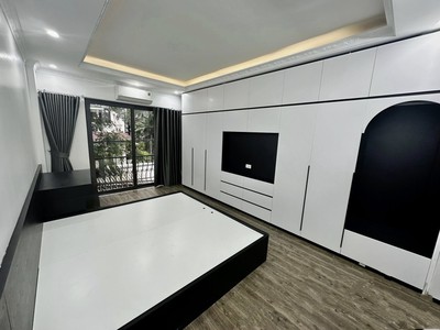 Vip trần phú- hà đông- vài bước chân ra mặt phố- nhỉnh 8 tỷ 2