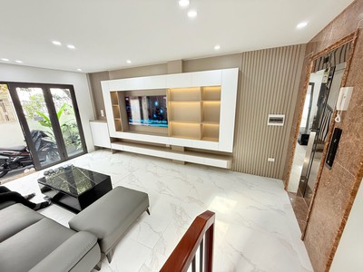 Lô góc phố sài đồng 55m2, 6t thang máy, full nội thất, ô tô cạnh nhà. chỉ 9 tỷ 0