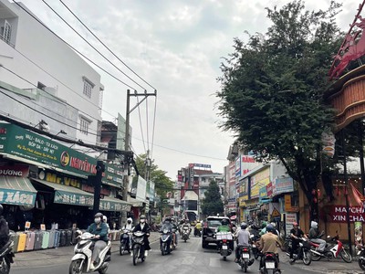 Bán nhà góc 2 mặt tiền hoàng diệu 2 thủ đức   ngang 10m   thuê 85 triệu/tháng   20 tỷ 2