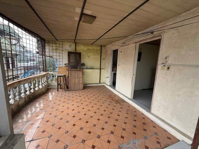 Cho thuê nhà mp bùi ngọc dương 30m  x 3 tầng, mt 6m, 1pn 1wc, 11 triệu 1