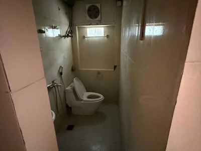 Cho thuê nhà mp bùi ngọc dương 30m  x 3 tầng, mt 6m, 1pn 1wc, 11 triệu 3