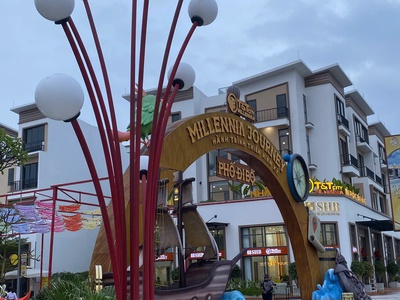 Bán gấp chdv sổ hồng riêng có 8 phòng đối diện fpt phố đi bộ giá 5ty1 1