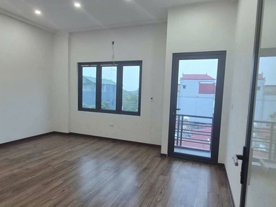 Nhà 3 tầng mới kính koong đón tết. thôn đoài, nam hồng, đông anh. 2 mặt thoáng, oto đỗ 1