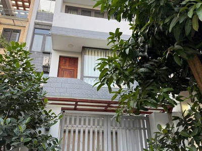 Vip-bán nhà phố lệ mật   long biên   55m    mặt tiền rộng   5 tầng   ô tô tránh   giá 11,x tỷ   ở 0