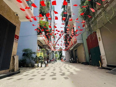 Phân lô tđc ngọc thụy - siêu hiếm có - dt 30m giá chỉ hơn 9 tỷ 2