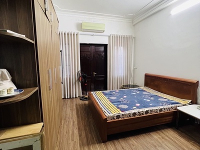 Bán nhà thụy khuê 50m x 5 tầng 11,8 tỷ ngõ ba gác,sát hồ tây,nhà đẹp ở ngay 2