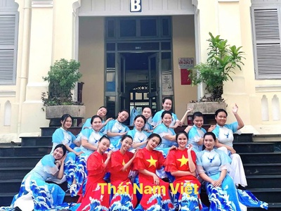 Cho thuê váy múa biểu dieemmx tại tphcm 5