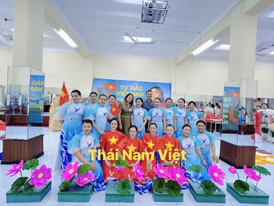 Cho thuê váy múa biểu dieemmx tại tphcm 6