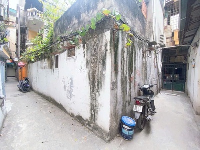 Bán đất trương định 46M lô góc hai bà trưng 0