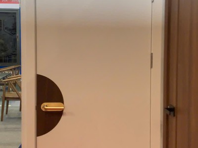 Cửa nhựa vòm ABS 2