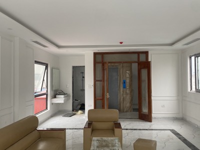 Tòa nhà CHDV  cỗ máy in tiền  tại Tôn Đức Thắng, Đống Đa dt 70m2 x 7 t mt 5,5 m 16 p cho thuê 23,8t 0