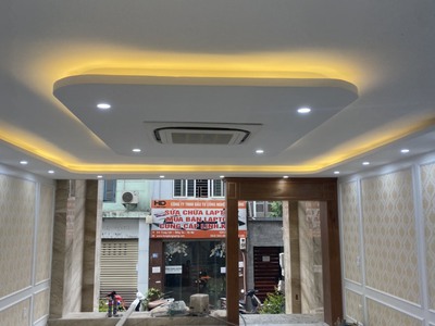 Tòa nhà CHDV  cỗ máy in tiền  tại Tôn Đức Thắng, Đống Đa dt 70m2 x 7 t mt 5,5 m 16 p cho thuê 23,8t 3