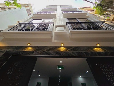 Toà ccmn LÔ GÓC 2 THOÁNG Đống Đa - 6 tầng thang máy - 18 phòng khép kín - DOANH THU 100TR/tháng 0