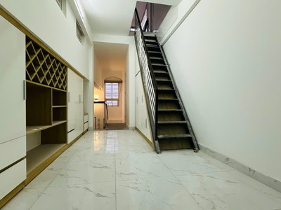 Mặt đường Trần Phú  view công viên  - 42m2 - 4 tầng - vuông vắn - giá 15,2 tỷ 3