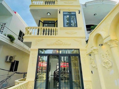 Cho thuê toà nhà mặt tiền Quang Trung, Phường 11   vị trí kinh doanh sầm uất Gò Vấp 1