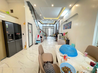 Bán nhà gần vin Vũ Yên, đường oto tranh nhau thoải mái tại Ngô Quyền 6