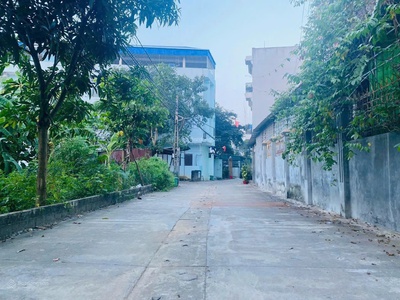 Cần tiền mình muốn bán lô đất hoa hậu - vị trí siêu hiếm còn sót lại tại thôn bình yên, thạch thất 0