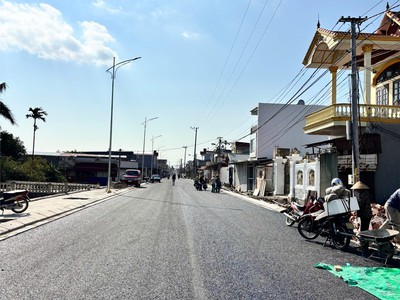 Siêu phẩm trục chính tân thành 100m    giá 3,x tỷ   đường 14m vỉa hè   hàng hiếm khu dương kinh 2