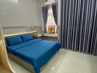 Nhà đẹp 4 tầng   nhỉnh 5 tỏi  q.12 1