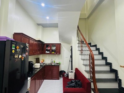 Nhà đẹp, độc, hiếm - dân xây chắc chắn   tây hồ lộng gió - gần ô tô   dẫn là chốt  30m2   5 tầng. 1