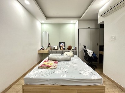 Nhà đẹp 4 tầng - ngang hơn 4m -dài 15m -quận bình thạnh 1