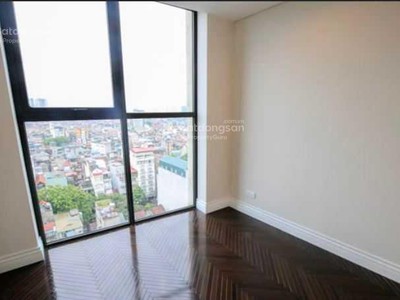 Bán chung cư cao cấp Hoàng Thành Tower, 3PN 122m2 tầng trung, nội thất mới tinh 26.8 tỷ 2