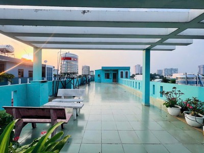 CHỦ ĐỊNH CƯ MỸ   Bán gấp căn hộ dịch vụ 4 tầng 1