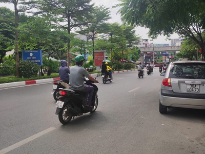 Siêu hiếm, bán nhà mặt phố cầu giấy, 6 tầng kinh doanh, chỉ 15 tỷ 2