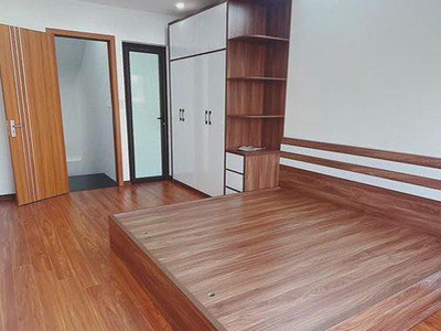 Hàng xóm vinhomes riverside 30m2 6 tầng, ô tô đỗ cổng - nhỉnh 7 tỷ 2