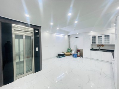 Nhà phố kim giang- 50m 6tầng 5mmt- thang máy - ôtô đỗ cửa- kinh doanh- giá 14,4 tỷ 0