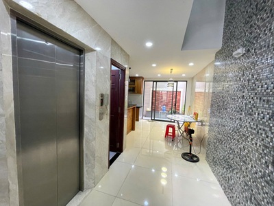 Bán nhà mặt tiền 5 tầng có thang máy khu vip bên sông hbc 90m gần gigamall chỉ 14.7 tỷ 4