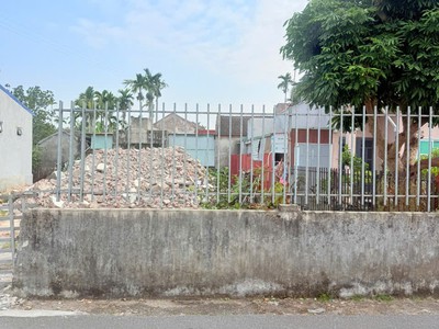 Bán đất mặt đường thể nhân   tổ 7 hòa nghĩa   85m    giá 1,x tỷ   đường 7m thông tĩnh hải  zalo 3