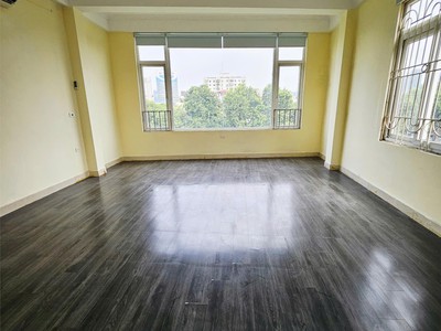 Cho thuê văn phòng 6 triệu ngay mặt đường nguyễn ngọc vũ 3