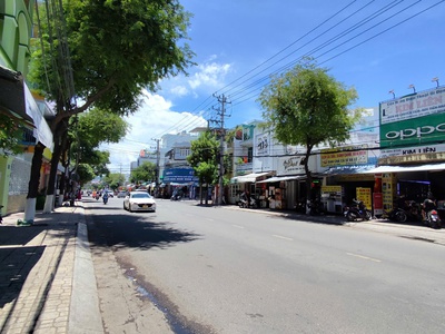 Hạ giá chỉ 10,5 tỷ nhà 2 tầng 2 mặt đường phước long, gần chợ bình tân, dt 105m 0