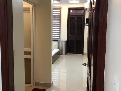 Cho thuê nhà khu phân lô Văn Cao, 5 p.ngủ khép kín  90m2 . 9