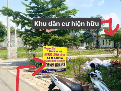 Trục chính hàng Fo nằm cách đại học quốc gia 1,5km. 1 lô giá ngoại giao tốt nhất thị trường 0