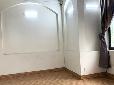 Thuê nhà nguyên căn hxt  lô góc quận 8, 4 tầng cải tạo đc 8pn, giá 30tr 1