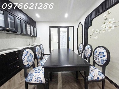 Vip-bán nhà sang trọng ngô gia tự, long biên   60m    6tầng thang máy   ngõ ô tô 7 chỗ   giá 18,x 2