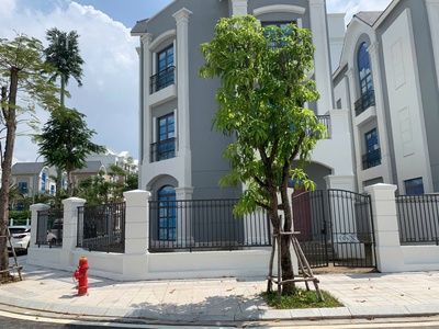 Bán biệt thự đơn lập v3-96    giá tốt    chính chủ cần bán tại the manhattan glory, đường nguyễn 4