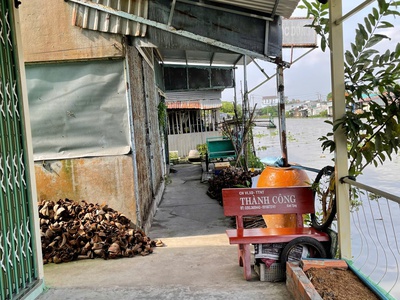 Đất đẹp   bán thu hồi vốn   chính chủ cần bán đất tặng nhà cấp 4 tại  ấp thới thuận a 1