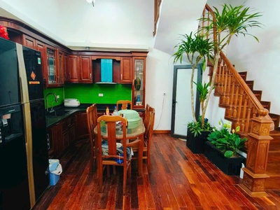 Bán nhà phố trần hưng đạo, 20m2, 5 tầng thông sàn, mặt tiền 4.2m, 14.5 tỷ, thu 30tr/th 0