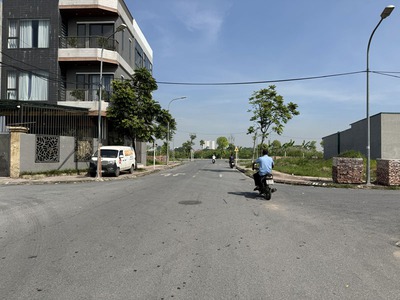 Cần bán căn góc 112m2 nhà 3,5 tầng khu đấu giá Cự Khối, Long Biên. Đường 17m cách hồ 30m 4